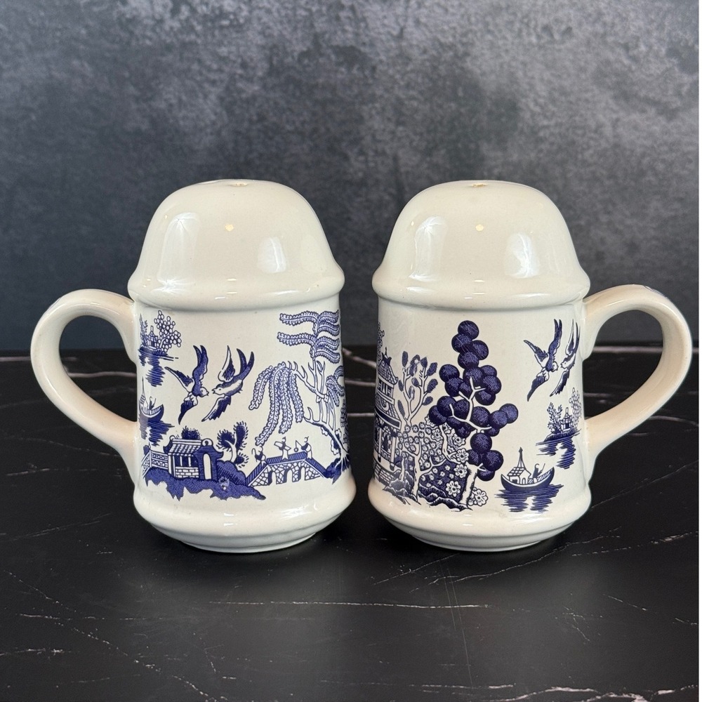 Vintage Heritage Mint Blue Willow Pantry Collection Salt & Pepper Blue White EUC